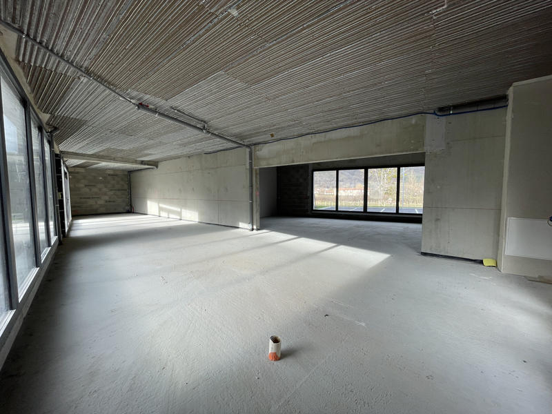 Local commercial - 135 m²