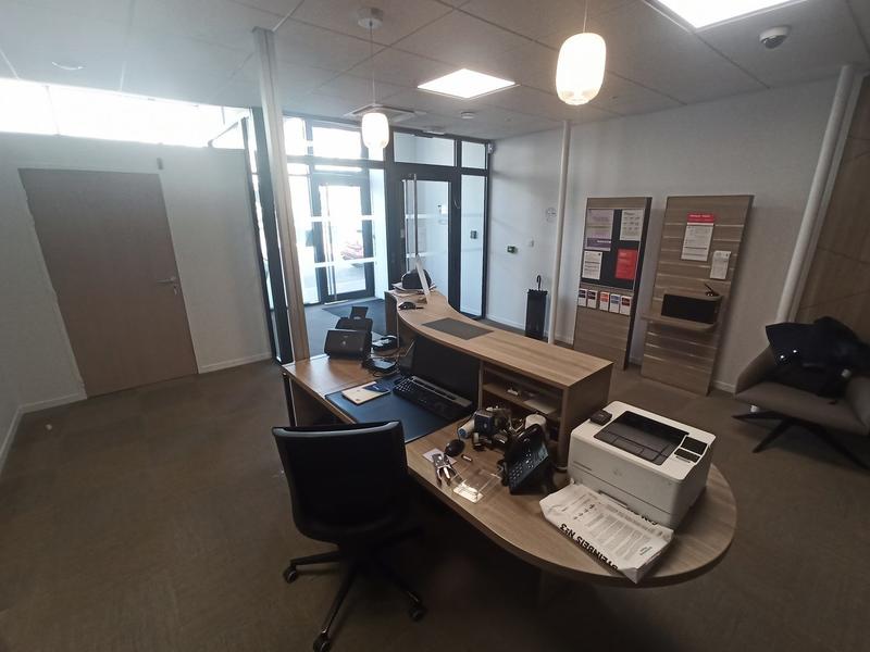 Bureau - 122 m²