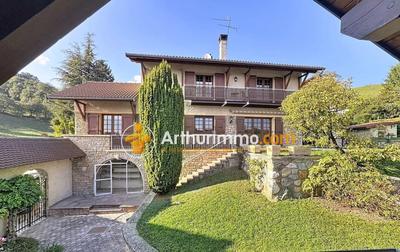 Maison - 160 m² - 5 pièces