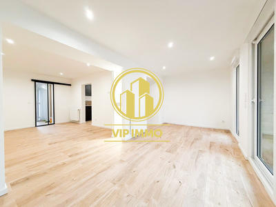 Maison - 80 m² - 5 pièces