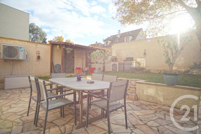 Maison - 91 m² - 5 pièces