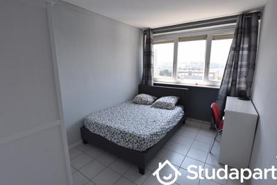 Chambre - 10 m² - 1 pièce