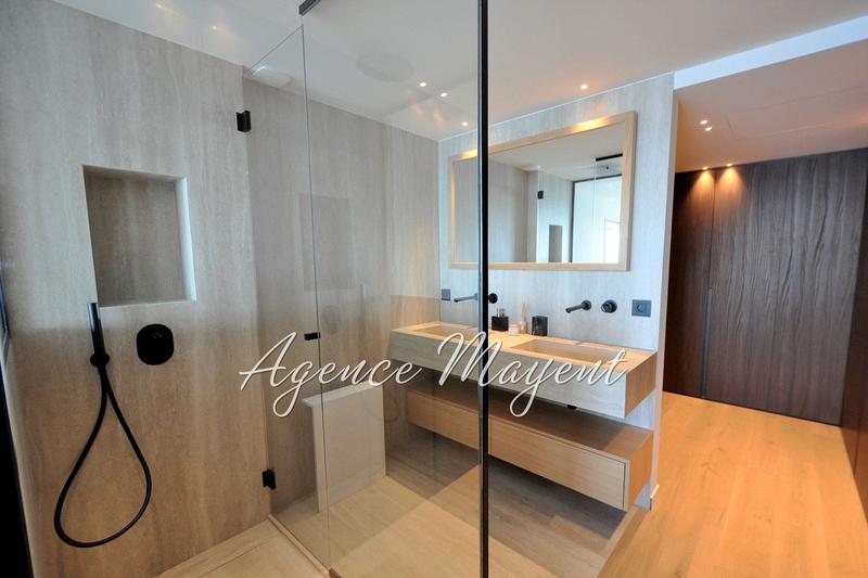 Appartement - 85 m² - 3 pièces