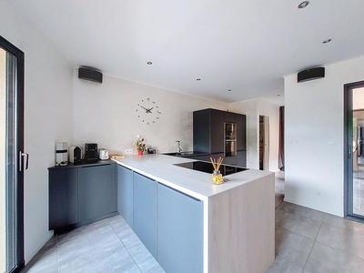 Maison - 171 m² - 5 pièces