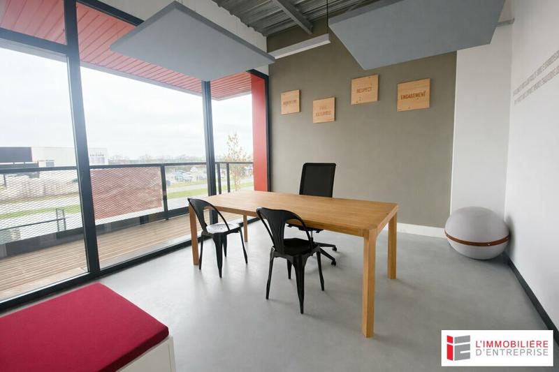 Bureau - 198 m²