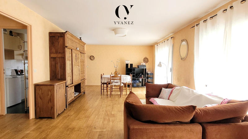 Appartement - 82 m² - 4 pièces