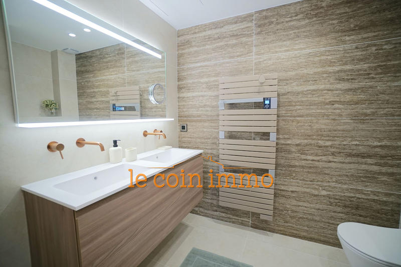 Appartement - 90 m² - 3 pièces