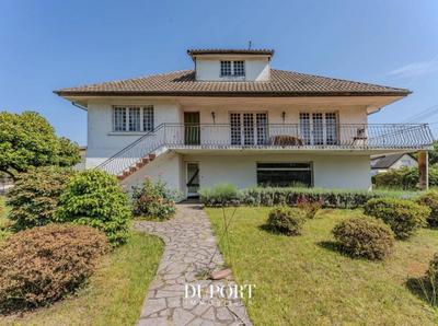 Maison - 163 m² - 5 pièces