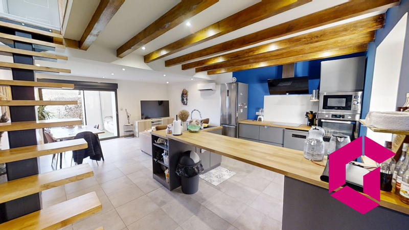 Maison traditionnelle - 105 m² - 5 pièces