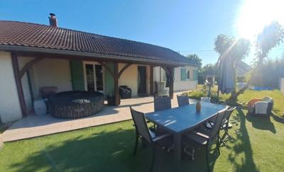 Maison - 92 m² - 5 pièces