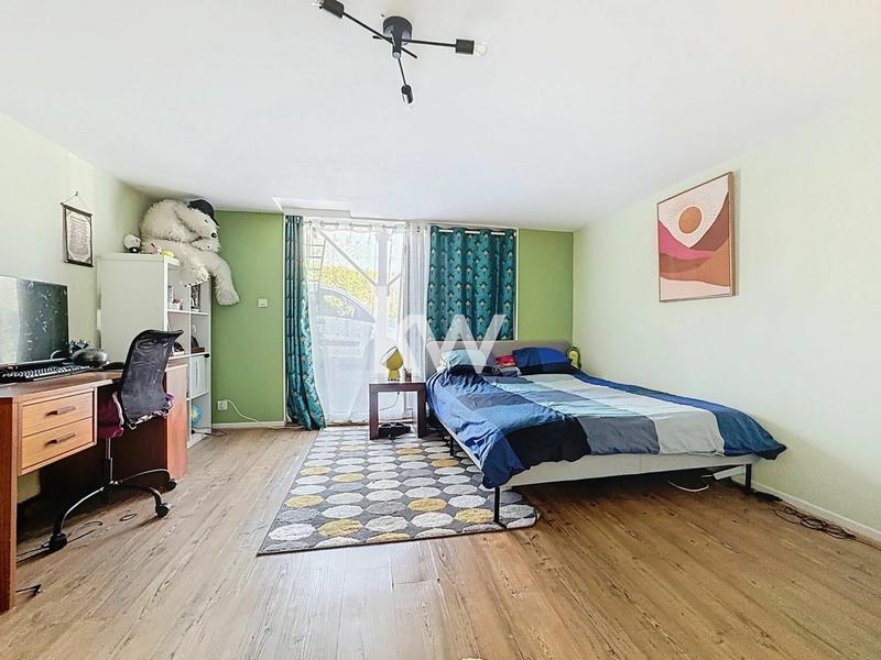 Maison - 179 m² - 6 pièces