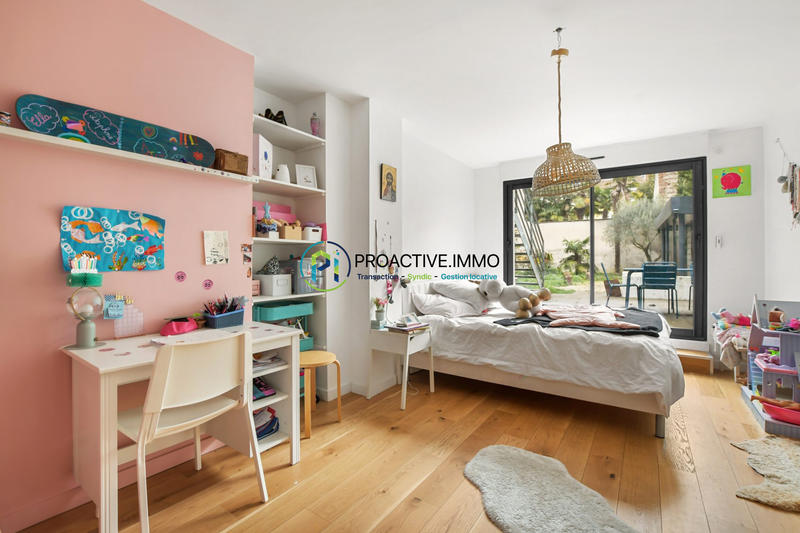 Appartement - 230 m² - 6 pièces