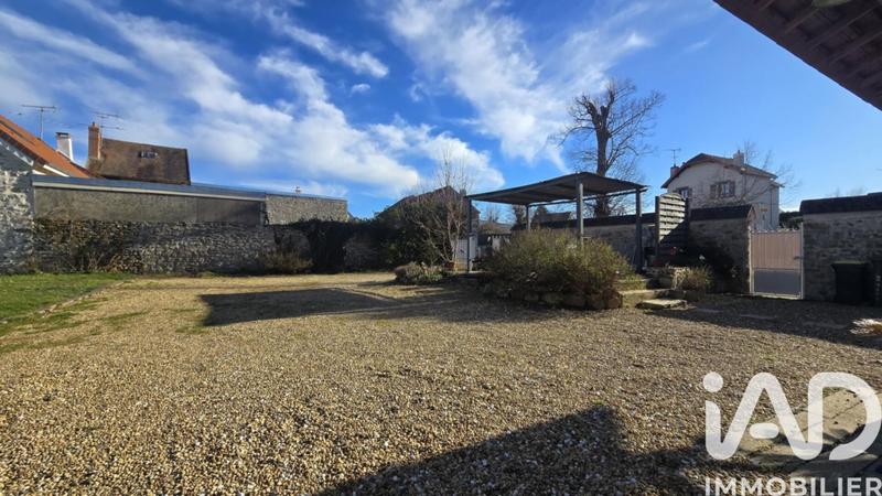 Maison - 143 m² - 8 pièces