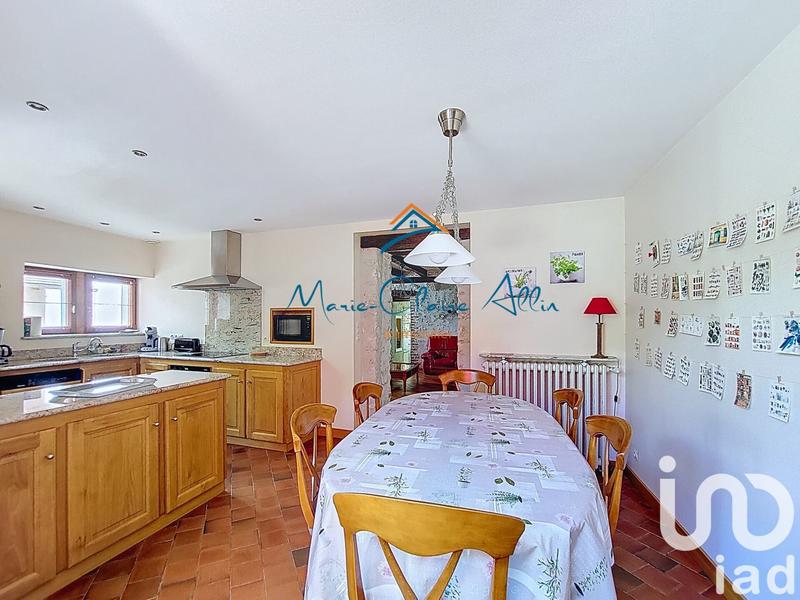 Maison - 102 m² - 4 pièces