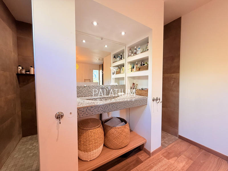 Maison - 138 m² - 4 pièces