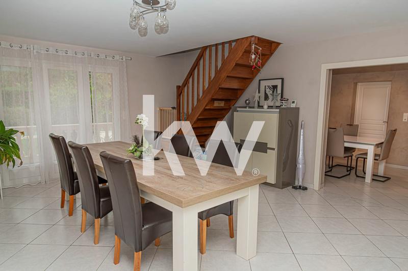 Maison - 127 m² - 6 pièces