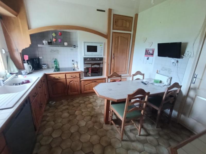 Propriété - 200 m² - 8 pièces