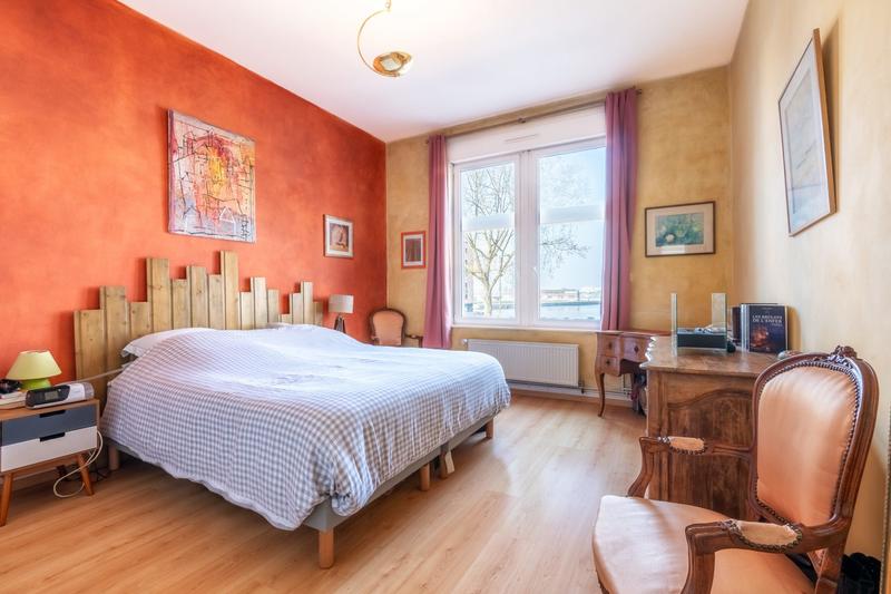 Appartement - 99 m² - 3 pièces