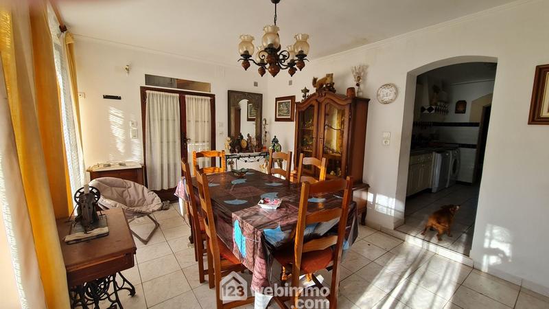 Villa - 178 m² - 11 pièces