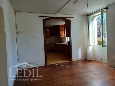 Maison - 225 m² - 6 pièces