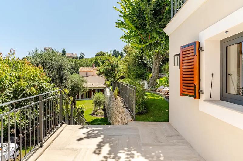 Maison - 190 m² - 5 pièces