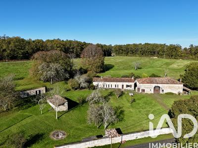 Maison - 121 m² - 5 pièces