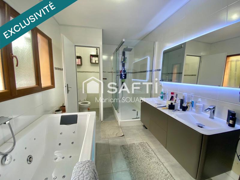 Villa - 260 m² - 8 pièces