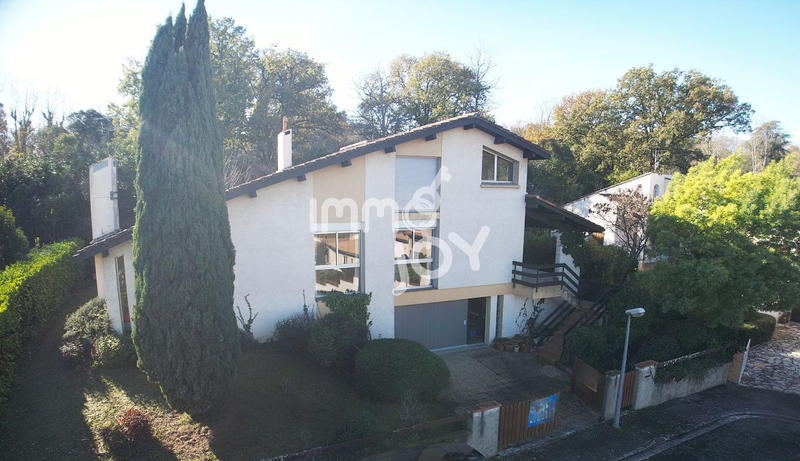 Villa - 158 m² - 6 pièces