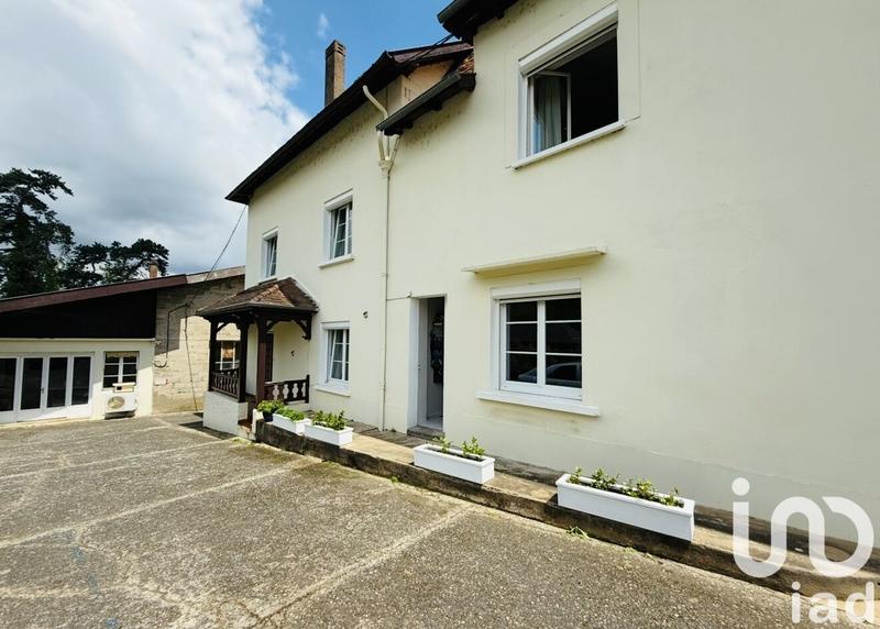 Maison - 288 m² - 12 pièces