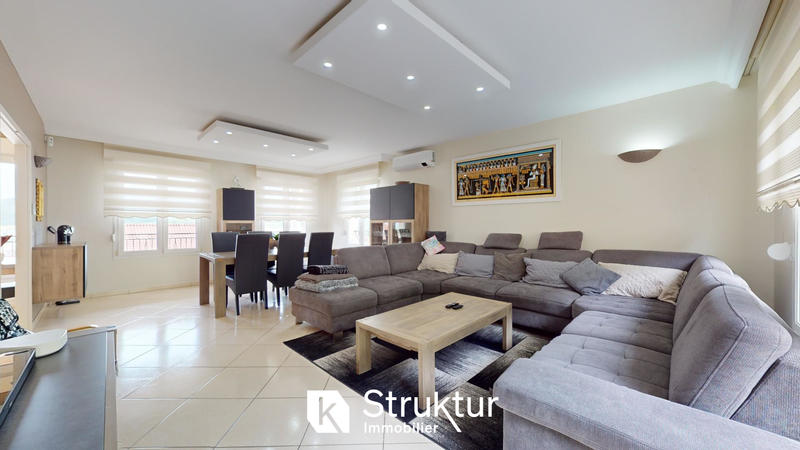 Immeuble - 247 m² - 7 pièces