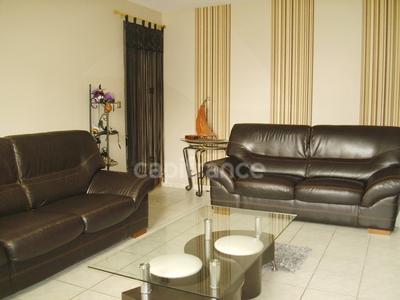 Maison - 84 m² - 5 pièces