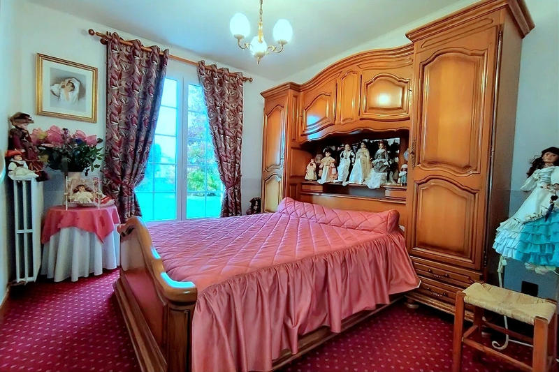 Propriété - 165 m² - 6 pièces