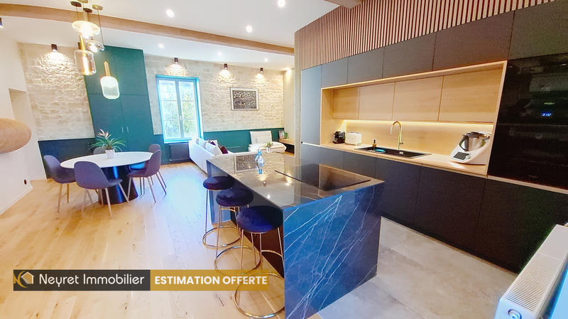 Appartement - 92 m² - 4 pièces