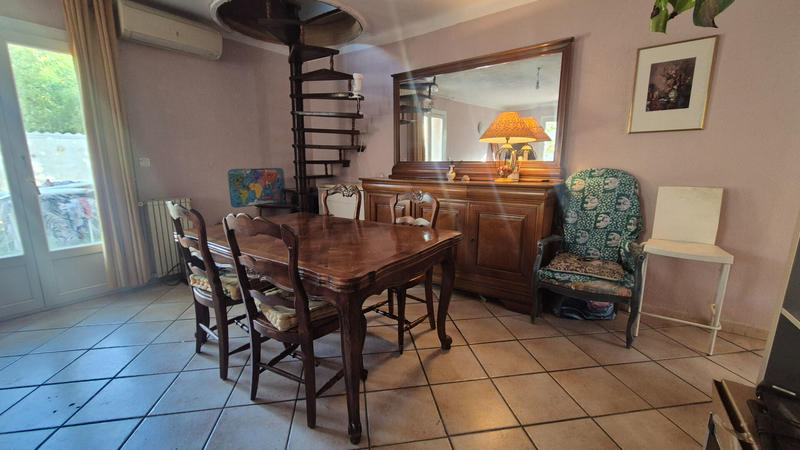 Maison - 98 m² - 5 pièces