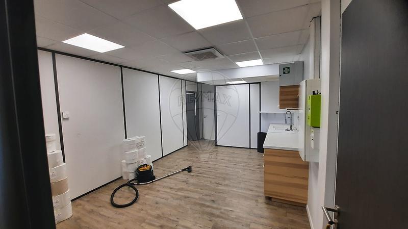 Bureau - 287 m² - 1 pièce