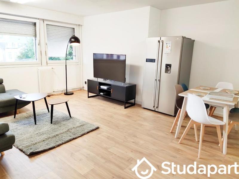 Chambre - 14 m² - 1 pièce