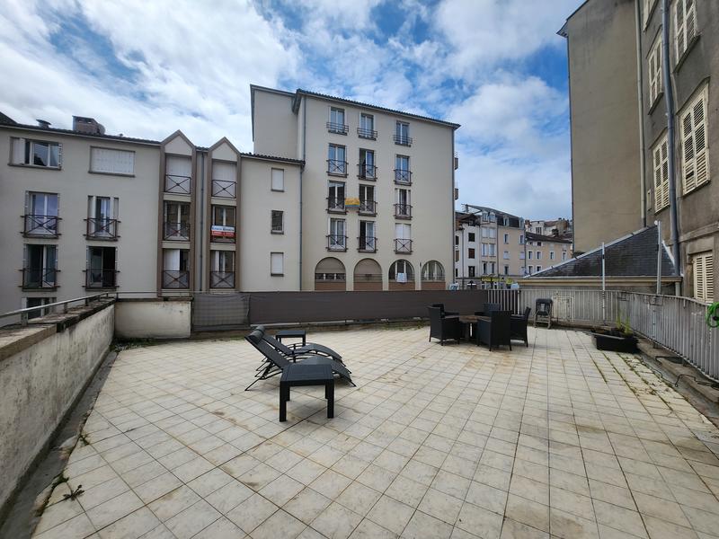 Appartement - 96 m² - 5 pièces