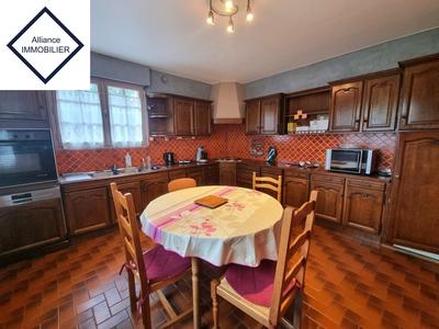 Maison - 149 m² - 7 pièces