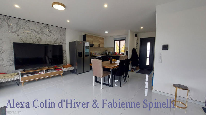 Maison - 95 m² - 5 pièces