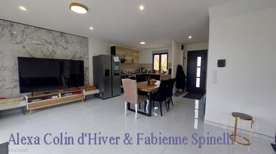 Maison - 95 m² - 5 pièces