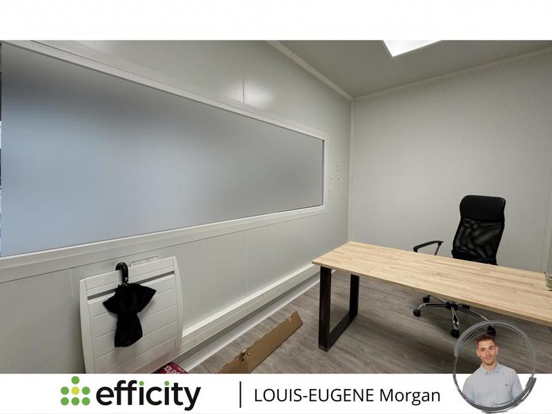 Bureau - 158 m² - 7 pièces