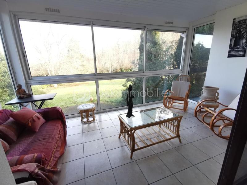 Maison - 205 m² - 6 pièces