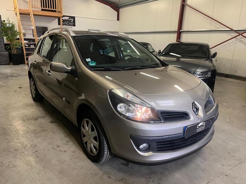 Renault Clio Estate III 1.2 i Tce 101 cv
