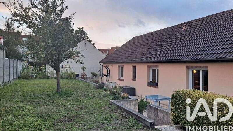 Maison - 88 m² - 4 pièces