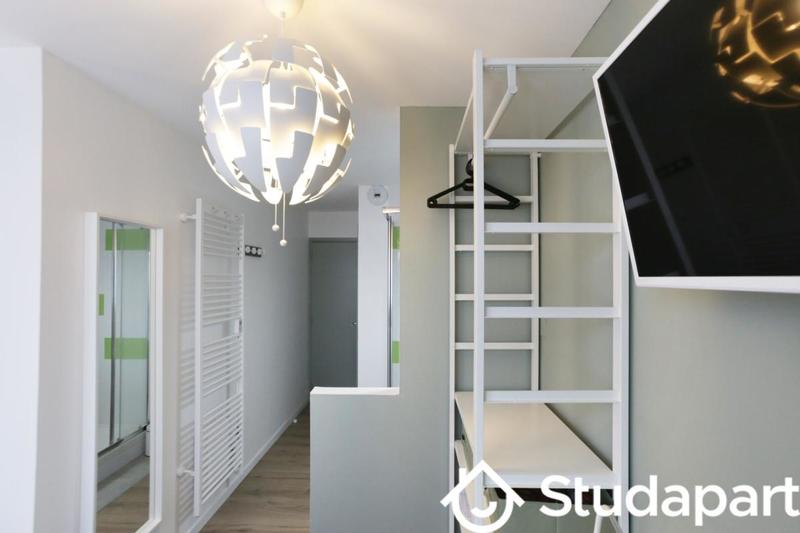 Chambre - 12 m² - 1 pièce