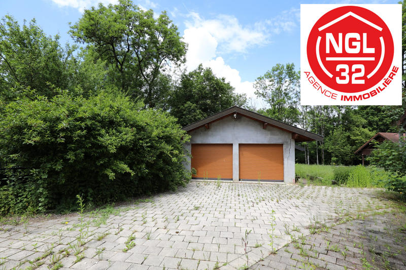 Maison - 340 m² - 8 pièces