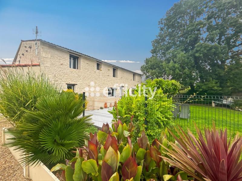 Maison - 192 m² - 6 pièces