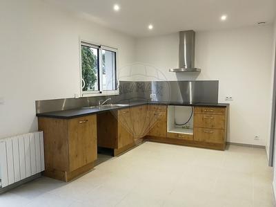 Maison - 95 m² - 4 pièces