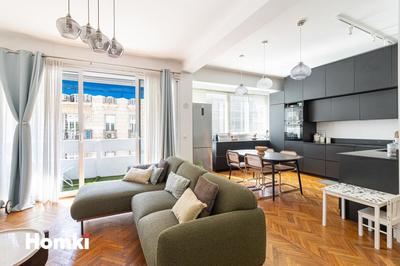 Appartement - 80 m² - 3 pièces