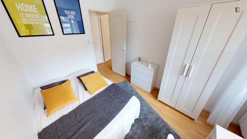 Chambre - 9 m² - 4 pièces